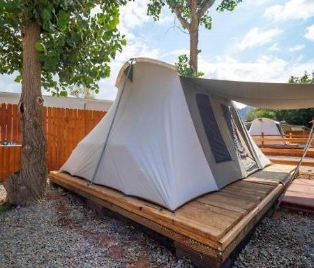 Funstays Glamping Setup Tent In Rv Park #2 Ok-T2 Моуаб Екстериор снимка